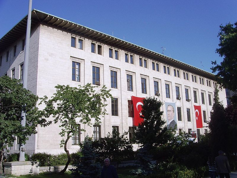 800px-İstanbul_radio1.jpg