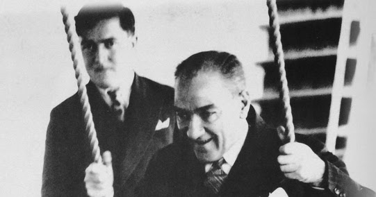 AtaturkSalincakta.jpg