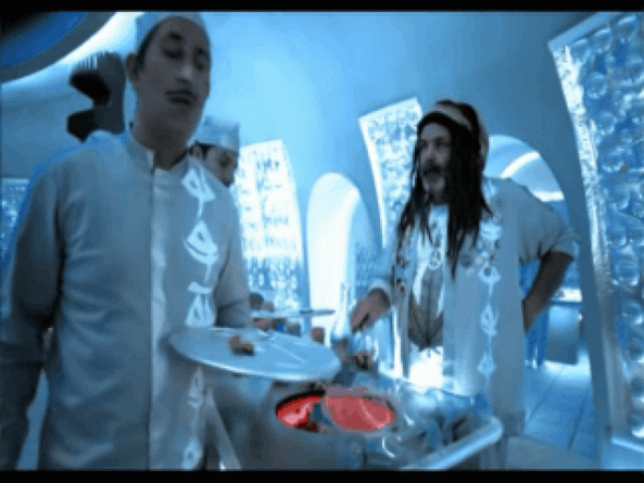s-b77c1a1bd16ee1a23843026fd3cab1b892db152f.gif